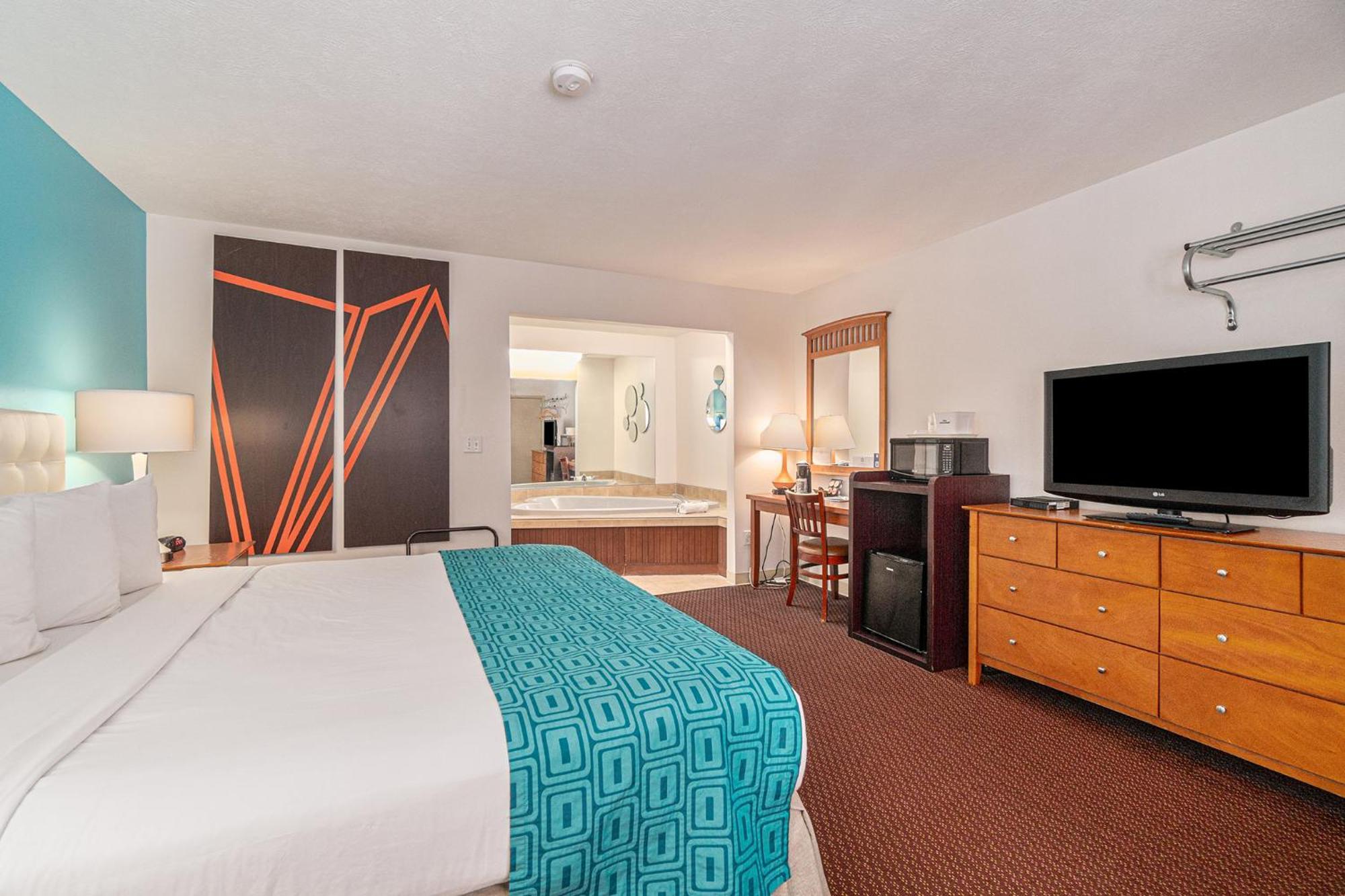 Howard Johnson By Wyndham Traverse City Exterior foto